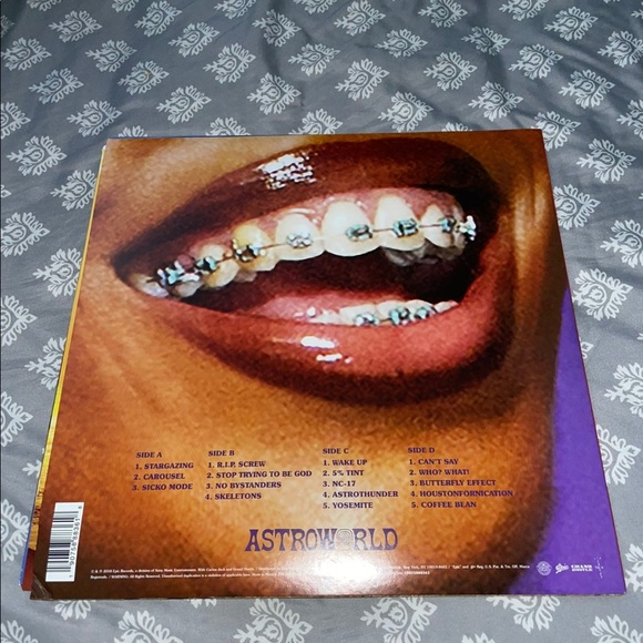 🎶Astroworld Record🎶 - Picture 2 of 2